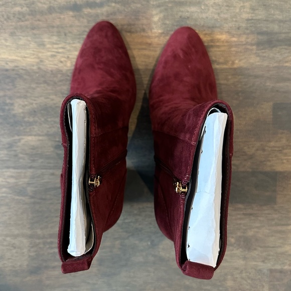 Vince Camuto Enverna Heeled Bootie - Picture 3 of 6